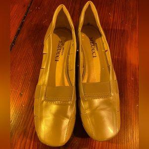 Sesto Miucci flats in fantastic shape. External body of shoe perfect.